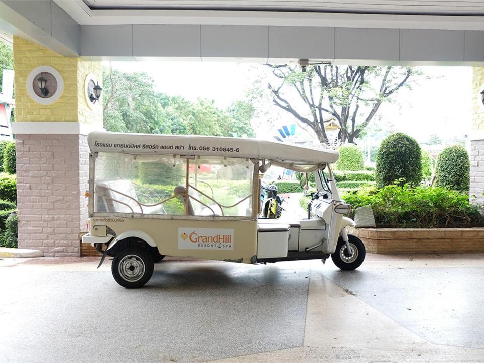 Grand Hill Resort And Spa Nakhon Sawan Ngoại thất bức ảnh