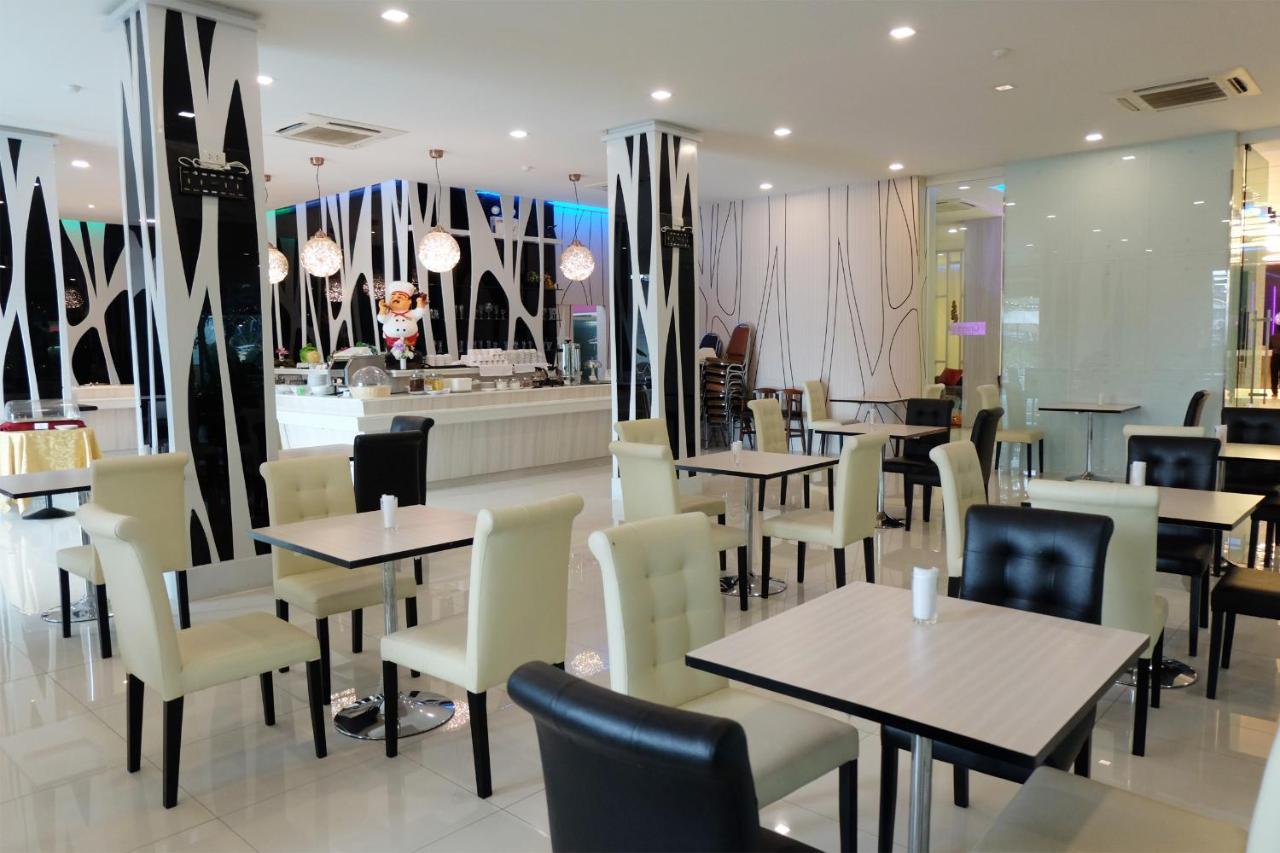 Grand Hill Resort And Spa Nakhon Sawan Ngoại thất bức ảnh